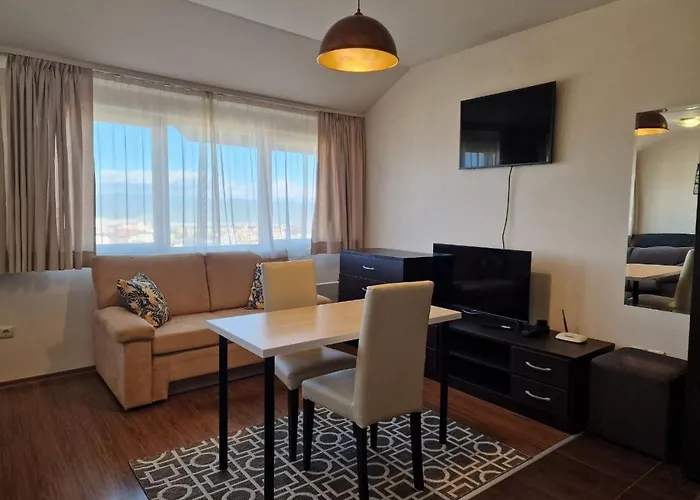 Tower Cozy With Mountain View Lägenhet